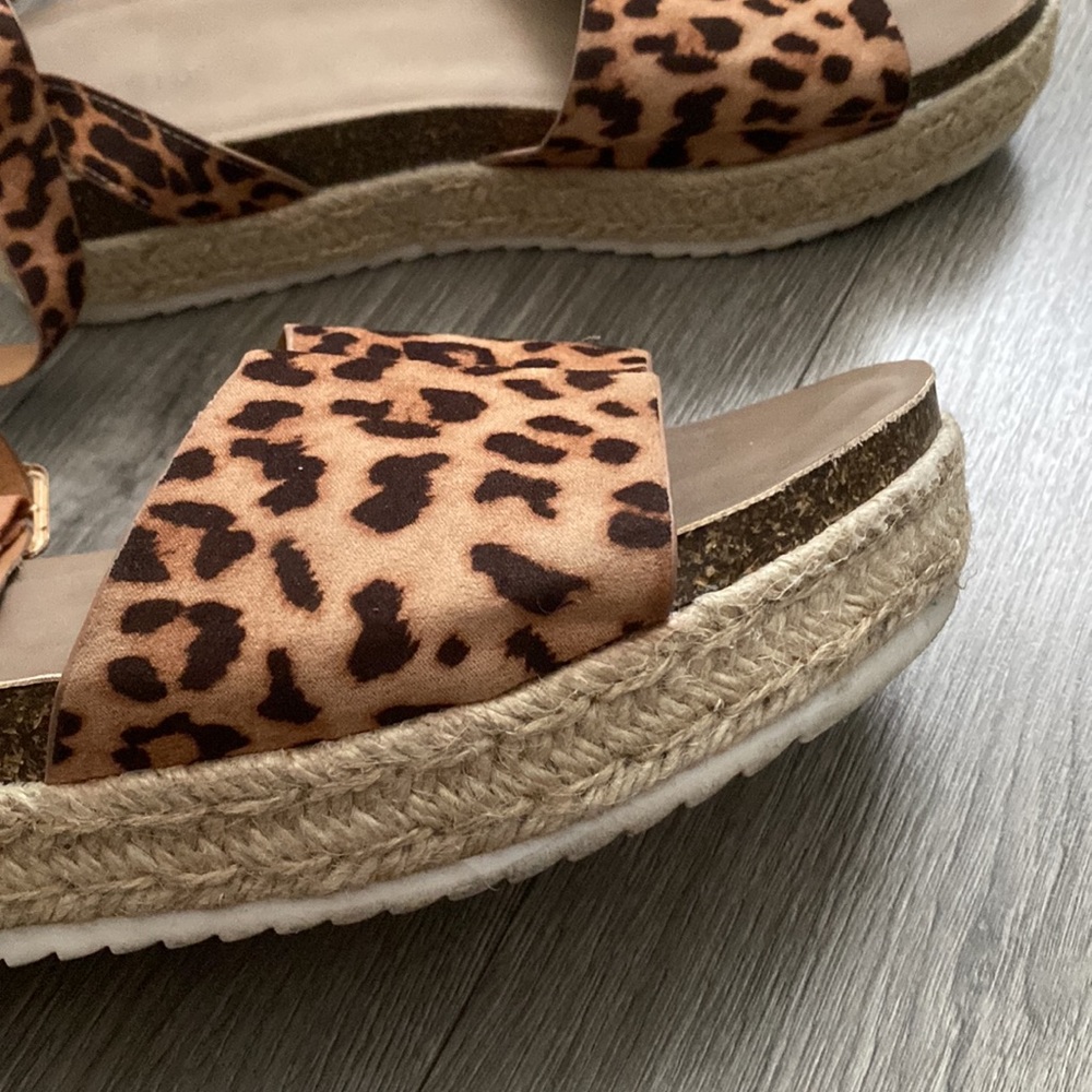 TORRID Platform Sandal - Picture 6 of 13